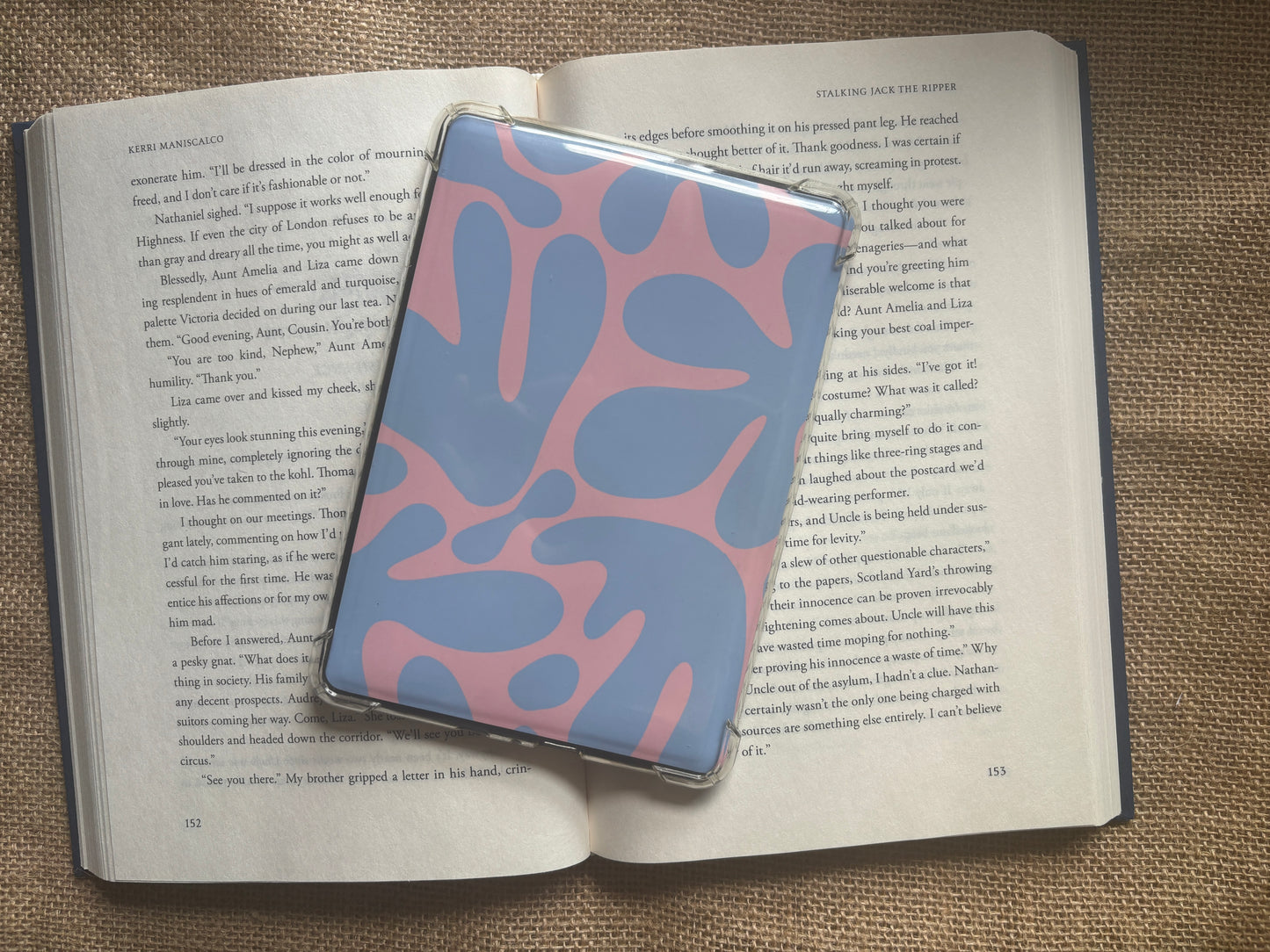 Retro Kindle Insert Set - 8 Groovy Aesthetic E-Reader Designs