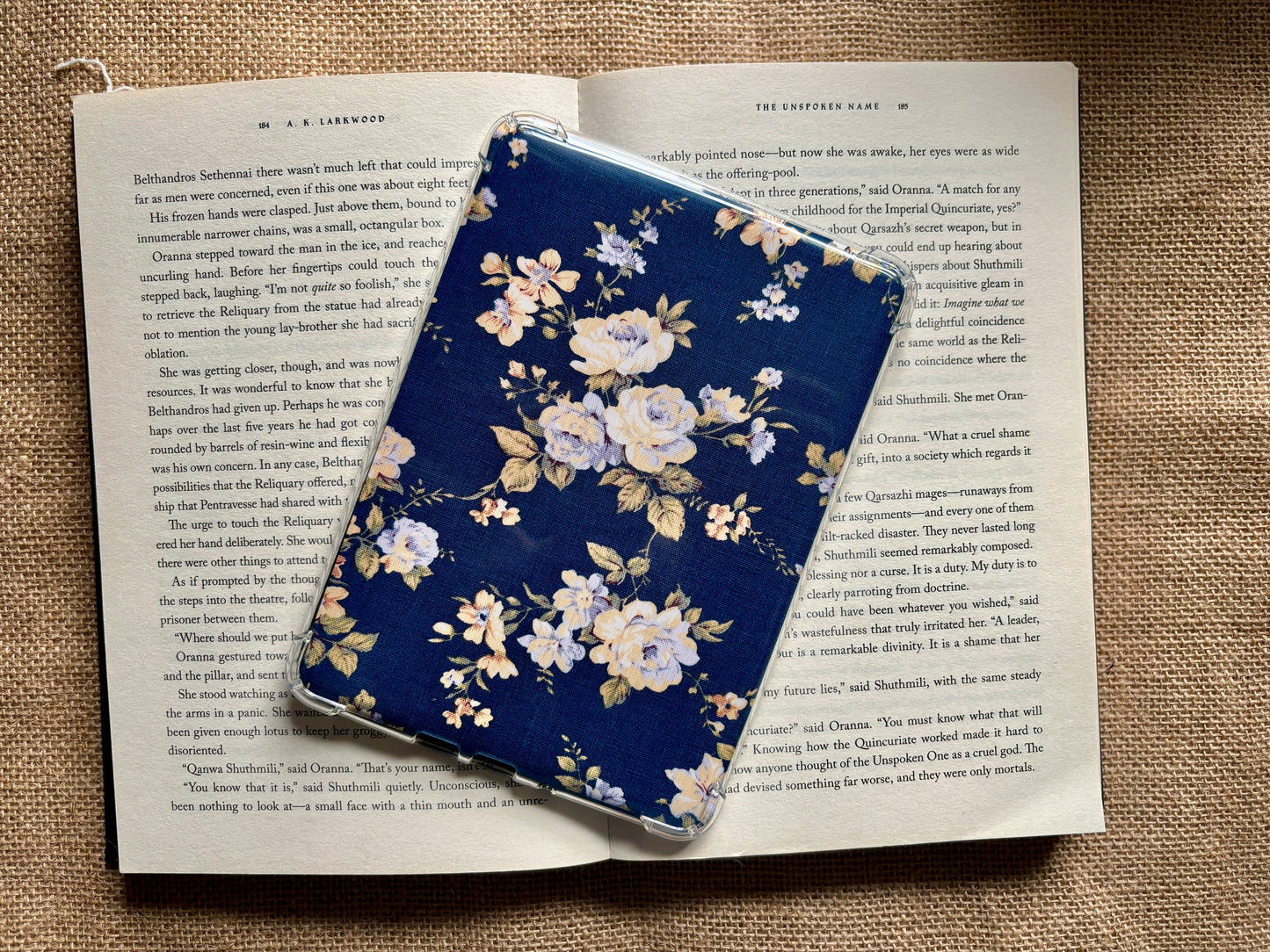 Vintage Floral Kindle Case Insert