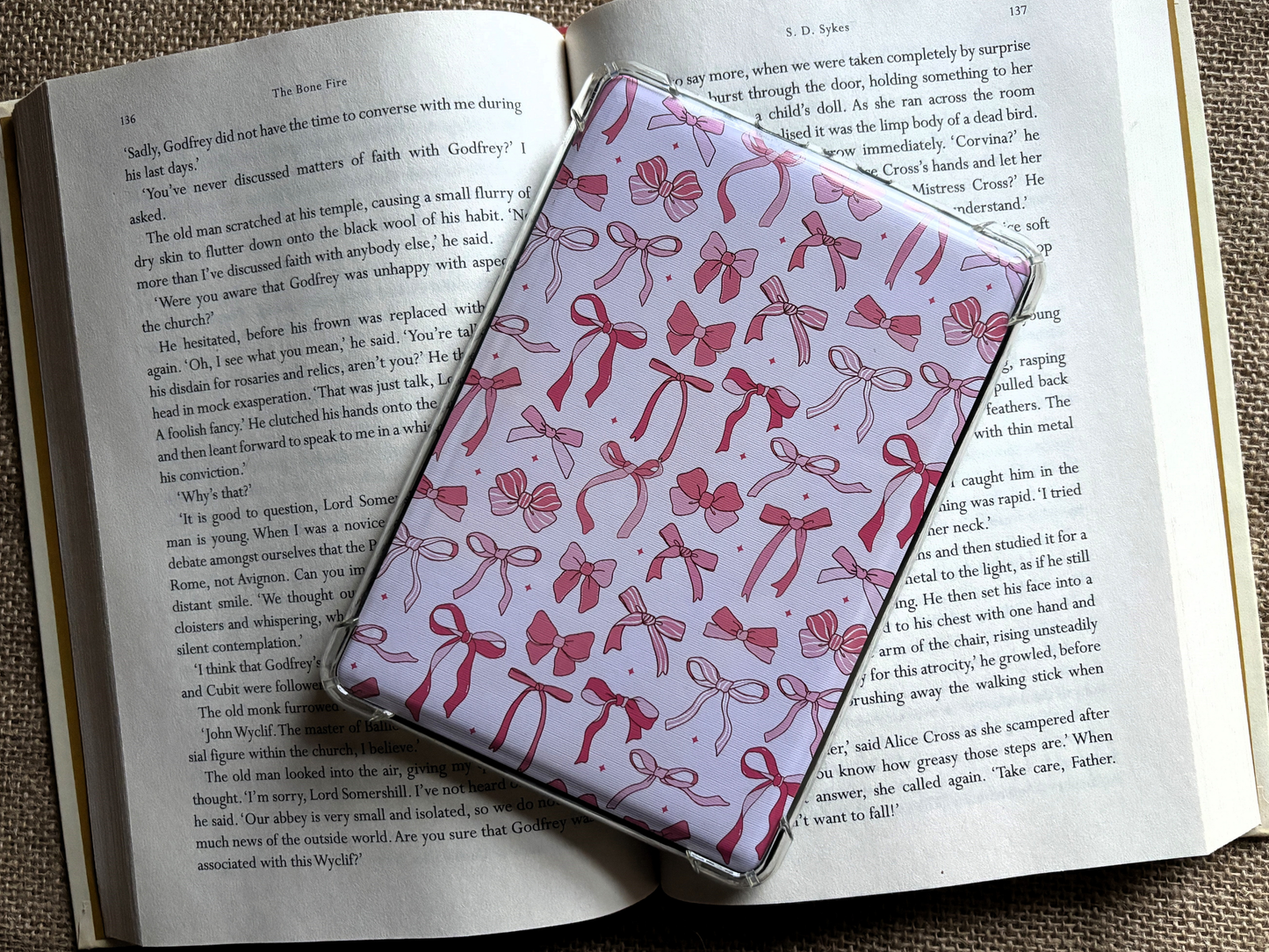 Soft Girl Kindle Insert Collection