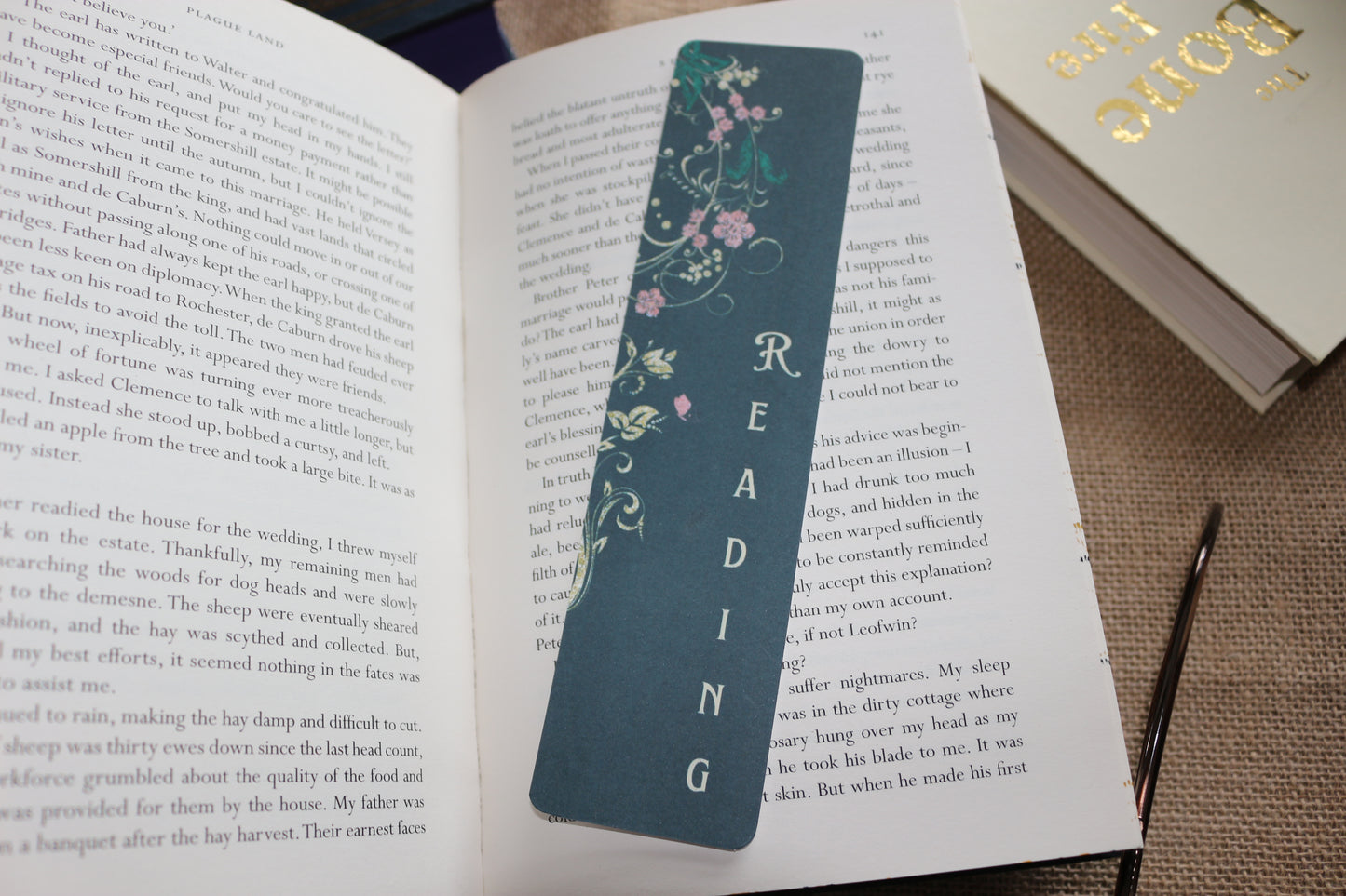 Victorian Glamour Reading Bookmark