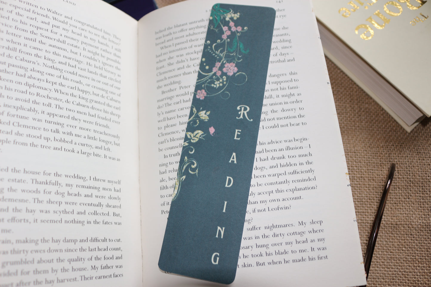 Victorian Glamour Reading Bookmark