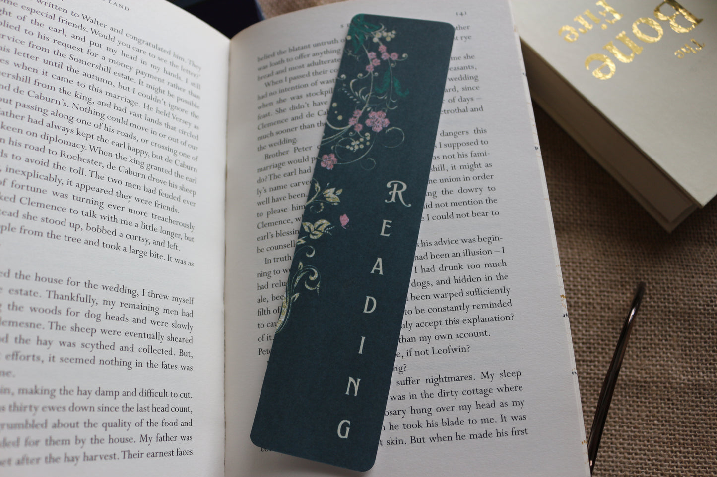 Victorian Glamour Reading Bookmark